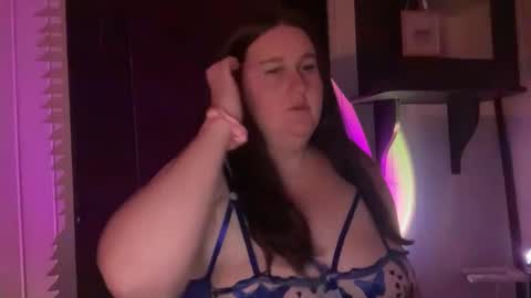 xopeachybaby online show from April 30, 11:48 am