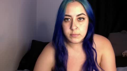 Miss K online show from November 11, 8:33 am