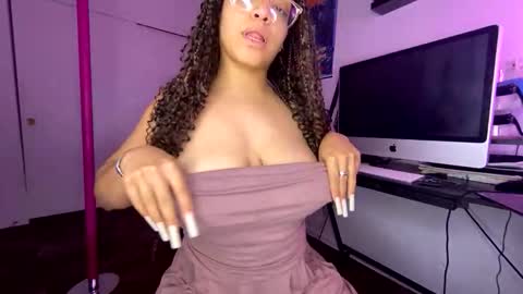 xStarGazingx online show from January 13, 4:07 am