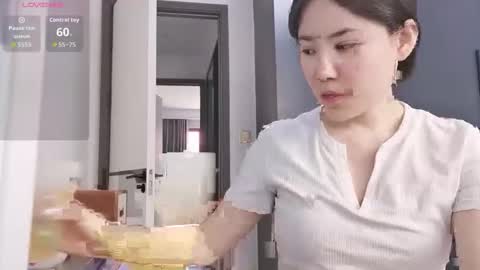 xuyihan online show from March 18, 5:45 am