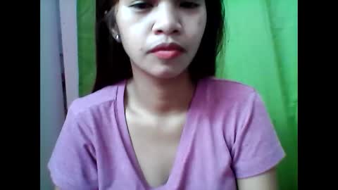 Snapshot of xx_winwin_xx chatting on February 16, 7:37 am Mariel online show from February 16, 7:37 am