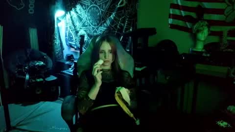 Lilith online show from May 2, 2:37 am