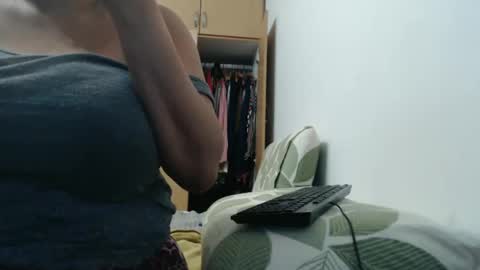 Snapshot of xxxbustybabe27x chatting on March 8, 8:24 pm Ayanda online show from March 8, 8:24 pm