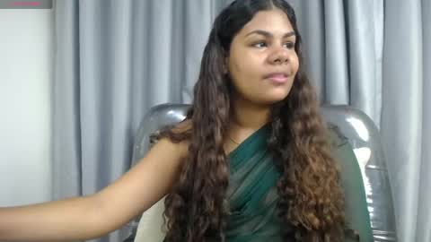 yazhini online show from June 2, 11:55 am