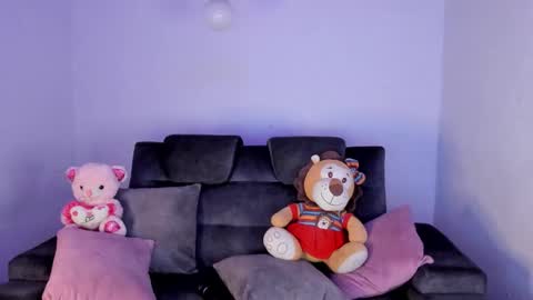 Follow me on IG   online show from March 4, 1:17 pm