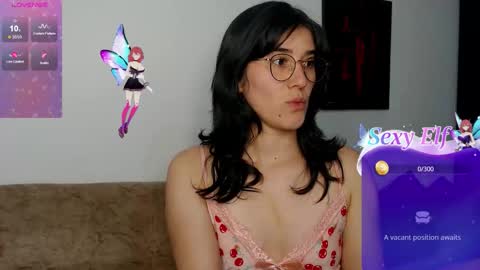 Yani online show from March 8, 9:51 pm