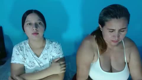 yara_breeze online show from April 24, 3:20 am