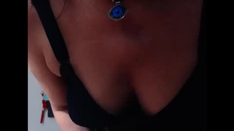 yassa_zan online show from October 29, 3:00 am