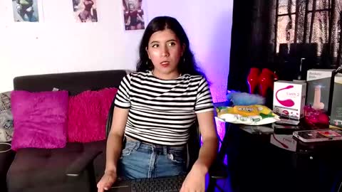 Yeimy  online show from February 2, 8:08 pm