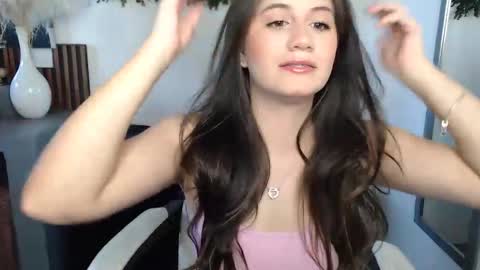 Yenni online show from March 2, 6:14 pm