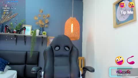 yessika_parker online show from August 1, 9:00 am