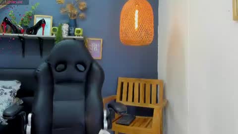 yessika_parker online show from July 24, 8:45 am