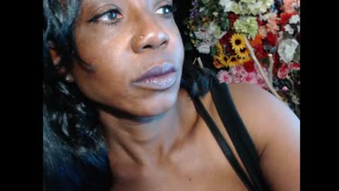 Ms. Mina online show from March 24, 11:54 pm