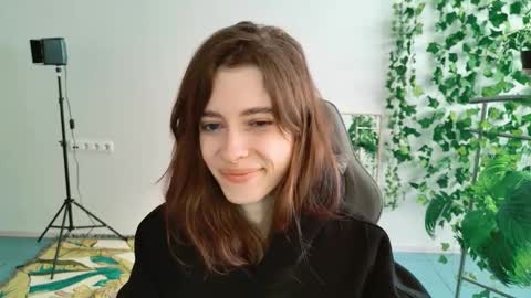 yoka_paradoxxx online show from September 12, 9:51 am