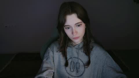 yoka_paradoxxx online show from November 15, 5:30 am