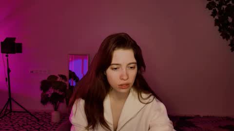 yoka_paradoxxx online show from October 1, 5:12 am