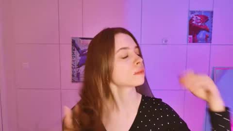 yoka_paradoxxx online show from March 4, 9:16 am