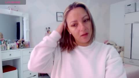 Snapshot of yokiko_daring chatting on January 27, 2:02 pm yokiko online show from January 27, 2:02 pm