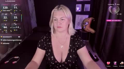 Snapshot of yolanda_kiss chatting on September 22, 9:02 pm Yolanda online show from September 22, 9:02 pm