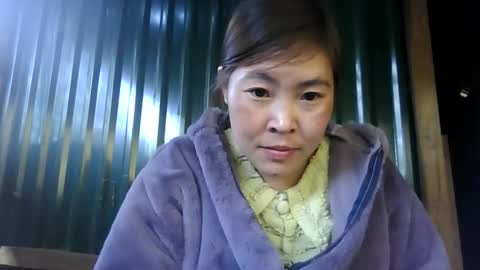 yongmi_ online show from November 29, 7:01 am