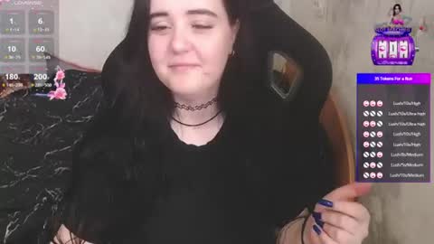 your_8a8y online show from July 5, 2:01 pm