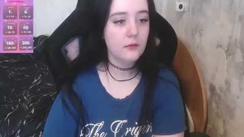 your_8a8y online show from June 23, 12:25 pm