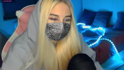 Snapshot of your___barbie chatting on January 3, 4:37 pm Barbie online show from January 3, 4:37 pm