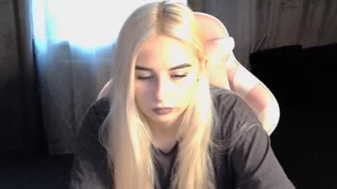 Snapshot of your___barbie chatting on September 8, 4:28 pm Barbie online show from September 8, 4:28 pm