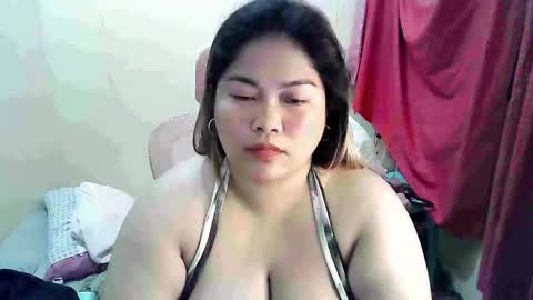 Snapshot of your_big_boobs chatting on September 26, 11:41 am your_big_boobs online show from September 26, 11:41 am