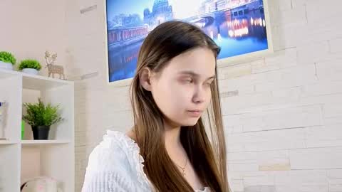 Julia Next stream  online show from January 18, 4:14 pm