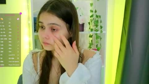 Julia Next stream  online show from March 5, 6:26 pm