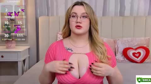 Nancy online show from November 19, 1:11 pm