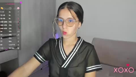 Snapshot of your_lilacute1 chatting on October 5, 5:23 am Lila online show from October 5, 5:23 am