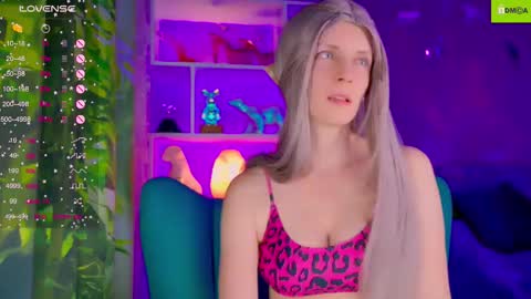 your_spring online show from November 8, 12:37 am