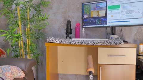 Anna online show from January 27, 7:03 am