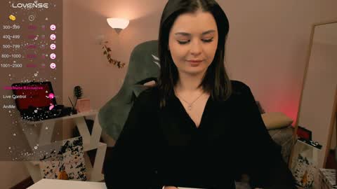 Snapshot of yourfrenchteacher chatting on December 6, 4:14 am Chloe online show from December 6, 4:14 am