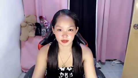 yourfuck_girlnathalie online show from April 26, 3:43 pm