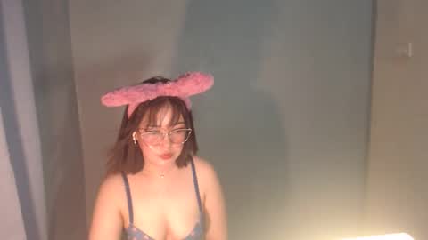 yourhotyash_ online show from April 26, 2:15 pm
