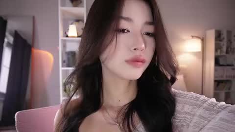 yourlittlesunrise_ online show from July 5, 5:35 am