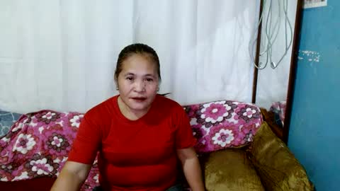 Snapshot of yourlove_regine chatting on February 15, 8:33 am Regine online show from February 15, 8:33 am