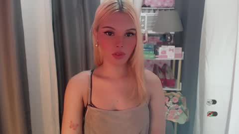 KYLIE MORE online show from June 13, 7:06 am