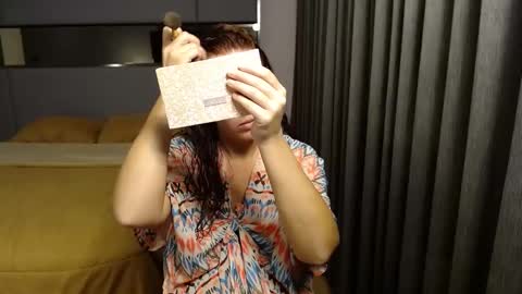 Snapshot of yourmysterycharm chatting on January 24, 3:43 am yourmysterycharm online show from January 24, 3:43 am