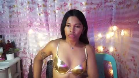 yourqueen_19 online show from August 5, 12:11 pm