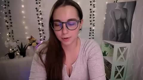 Happy online show from November 21, 1:02 pm