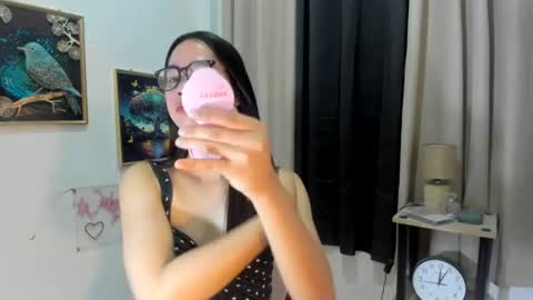 ashy online show from July 9, 10:39 am