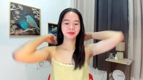 ashy online show from June 18, 11:04 am