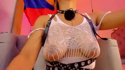 Val online show from June 21, 8:24 pm