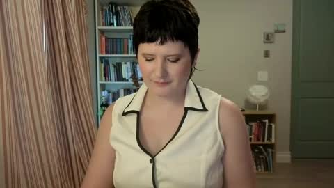 Rose Noire online show from July 17, 6:44 pm