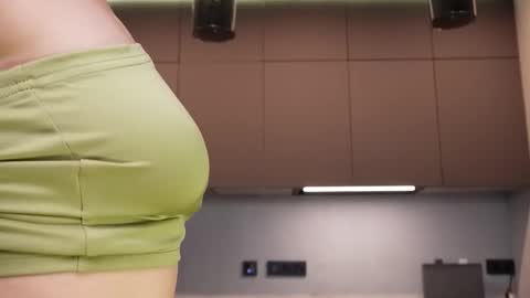 youur_sweetheart online show from February 1, 3:00 pm