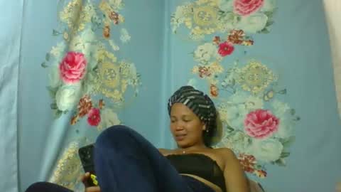 Snapshot of yrrinahot chatting on October 15, 8:06 am yrrinah online show from October 15, 8:06 am